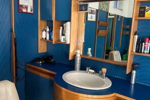 Cessione attività di barbiere parrucchiere uomo