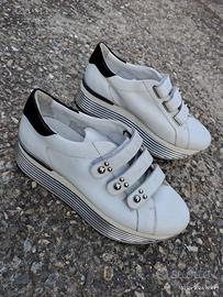 Scarpa  "Hogan" femminile.