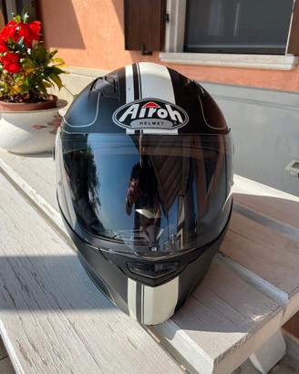 Casco Airoh Movement