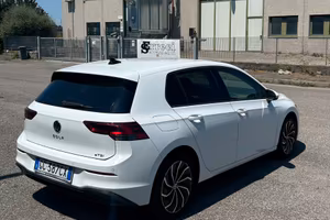 Volkswagen Golf 1.5 etsi evo Life 150cv dsg