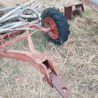 Carrello porta attrezzi