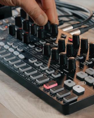 Synth Uno Pro X