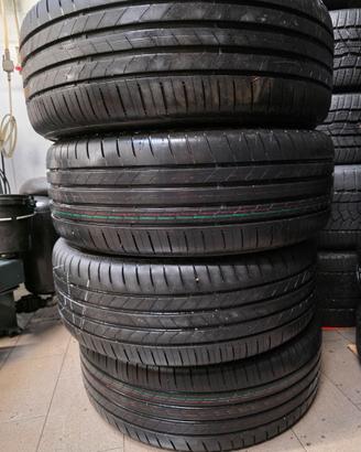 4 Gomme Bridgestone Alenza 001 RFT 235/50 R20
