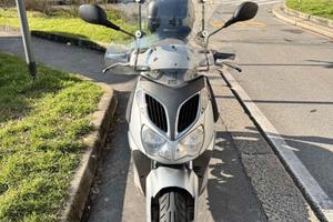 Aprilia sportcity 250