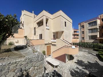 Villetta Trifamiliare Gaeta [Cod. rif A37VRG]