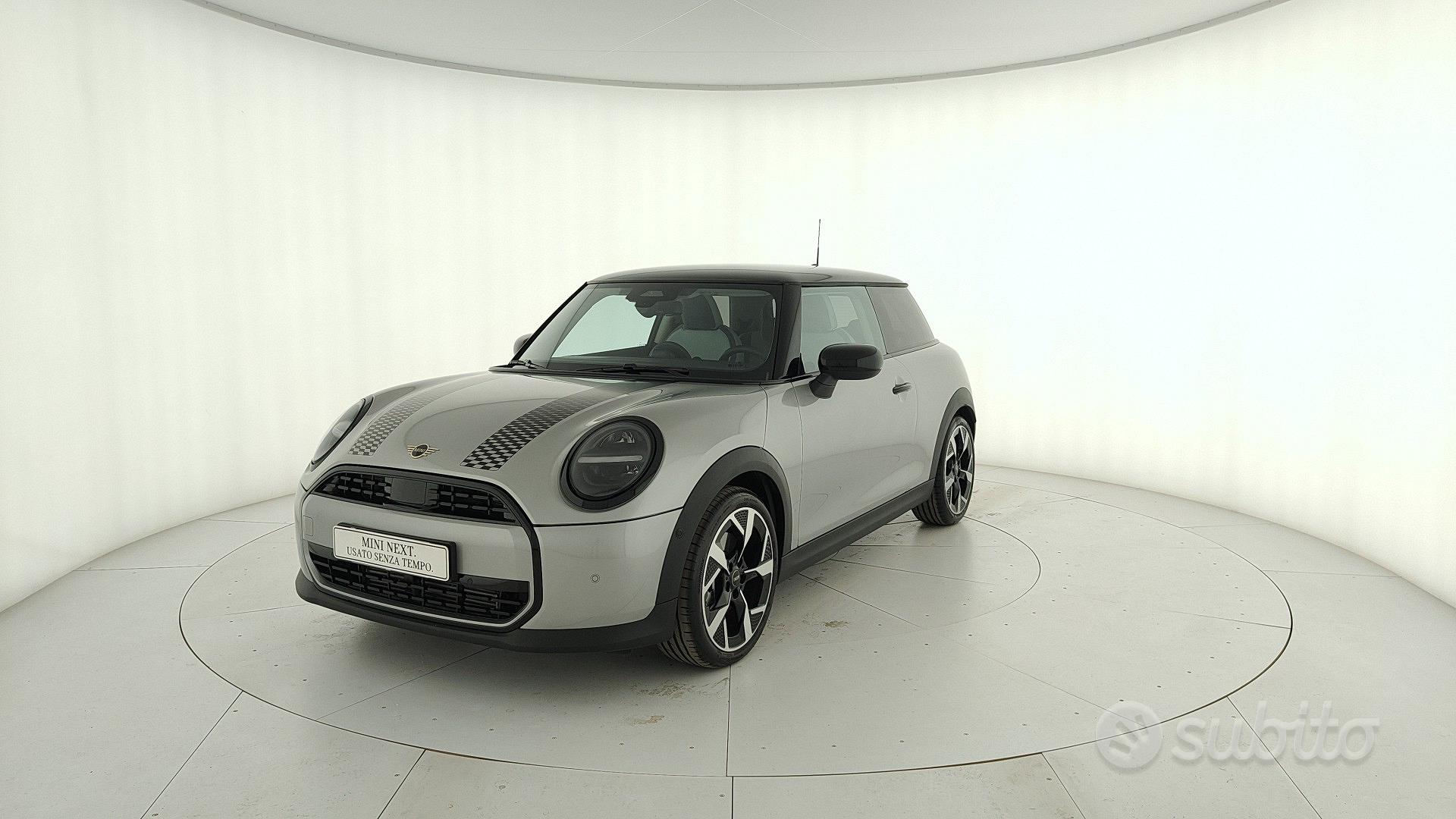 Mini Mini 5ª serie (F66)