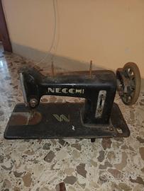Macchina da cucire NECCHI d'epoca vintage