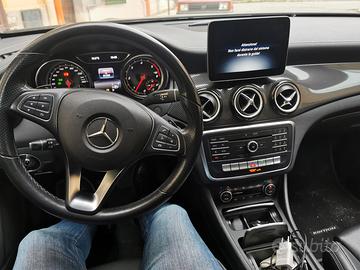 MERCEDES Classe GLA 200 d - 2019