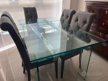 Tavolo da pranzo in vetro allungabile