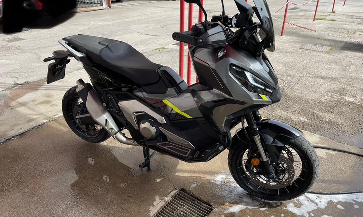 Xadv 750 special edition