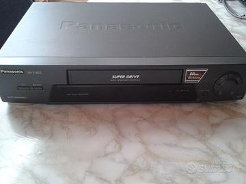 VIDEOREGISTRATORE VHS PANASONIC NV-FJ603