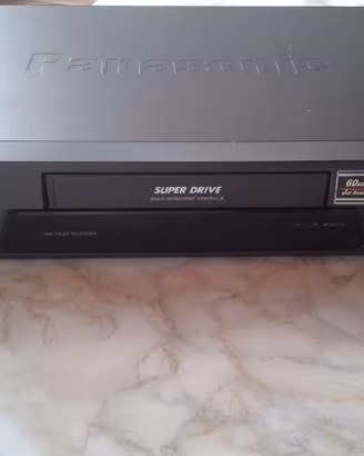 VIDEOREGISTRATORE VHS PANASONIC NV-FJ603