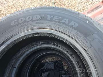 Good Year gomme per camion