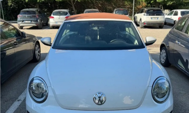 Maggiolino cabrio volkswagen 2017