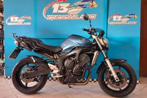YAMAHA FZ6