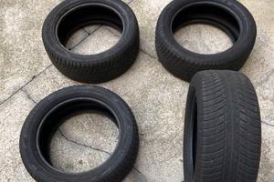 N. 4  pneumatici runflat invernali Bridgestone