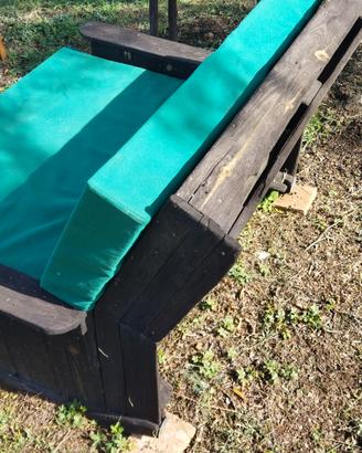 dondolo fatto con i pallet