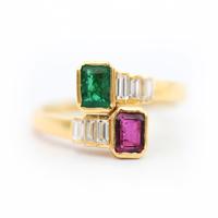 Anello vintage con smeraldo, rubino e diamanti