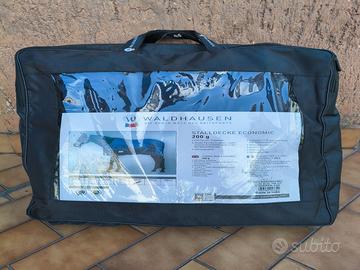Coperta da scuderia per cavallo