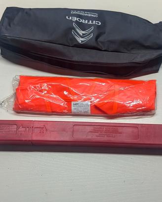 kit triangolo e gilet catarifrangente per auto 