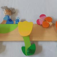 Attaccapanni in legno per bambini