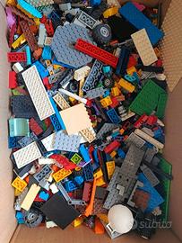Lotto Lego Mattoncini e Accessori 2 Kg
