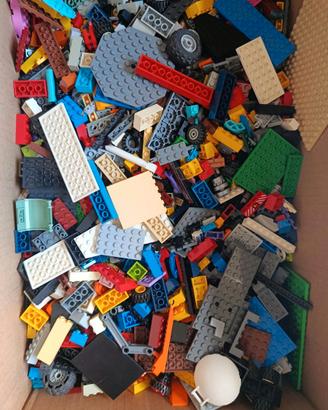 Lotto Lego Mattoncini e Accessori 2 Kg