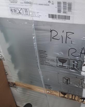 lavastoviglie ariston hotpoint  HI 3010