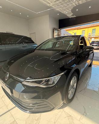 Volkswagen Golf GOLF 2.0 tdi Life 115cv dsg