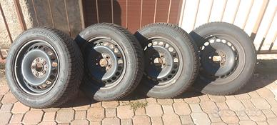  185/65R15 88T Invernali  con cerchi 