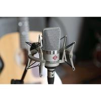 Neumann TLM 102 microfono (nuovo conscatolaeragno)
