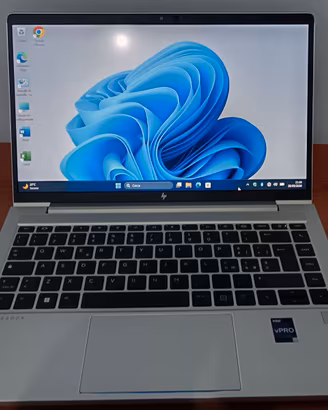 HP EliteBook 640 G10 Core i5 di 13gen. Ram 32 GB