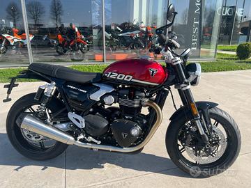 TRIUMPH Speed Twin 1200