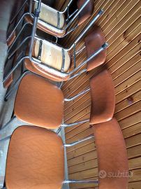 Sedie ferro con imbottitura pelle.