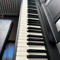Pianoforte digitale + seggiolino + sacca
