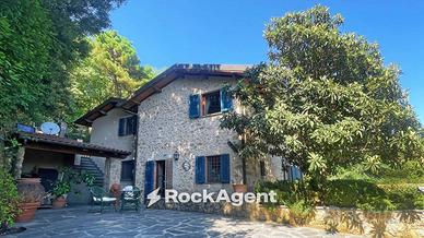 Villa di 334 m² con 4 locali a Pietrasanta