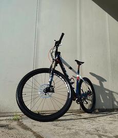 Scott scale 710 carbon tg L 27.5