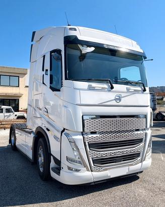 VOLVO FH/500 I-SAVE 4X2T - RETARDER E ADR