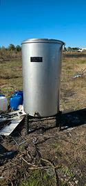 Cisterna acciaio inox 700lt