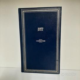 Libro di James Joyce "I Dublinesi". 