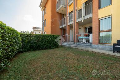 4 LOCALI A CASELLE TORINESE