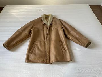 Cappotto di pelle chiaro beige