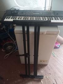 Tastiera pianoforte Yamaha psr e263