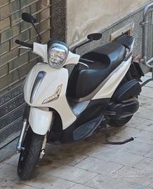 BEVERLY 350 SPORT TUNING BIANCO COMODO DA GUIDARE.