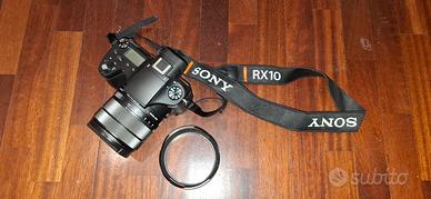 Sony RX10 III (RX10M3) - Zeiss 24-600mm Come nuova