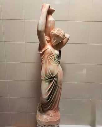 Statua Venere dell'Anfora