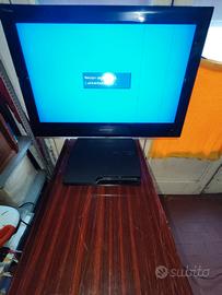 PS3+ TV+ 2 controller+ 5 giochi  prezzo trattabile
