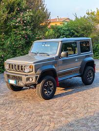 Suzuki jimny 1.5 top 4 posti allestita Zmode