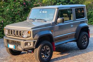 Suzuki jimny 1.5 top 4 posti allestita Zmode