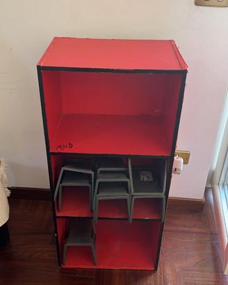 Mobiletto a scaffali rosso / Piccola libreria per